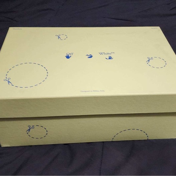 Off-White c/o Virgil Abloh™ - Picture 7 of 8